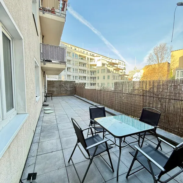 AB SOFORT IN ATTRAKTIVER BERLIN MITTE-LAGE | 1,5-ZIMMER-WOHNUNG | TEILMÖBLIERT — photo 1